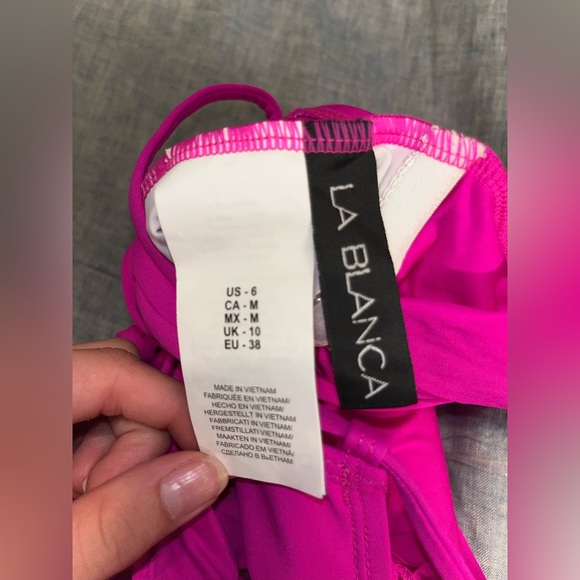 La Blanca Island Goddess Lace Back One
Shoulder One Piece Size 6 NWOT - Picture 5 of 7